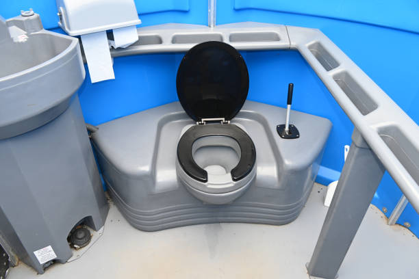 Best Portable restroom trailer rental  in Richmond, CA